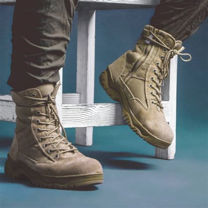 Are combat boots good for walking?