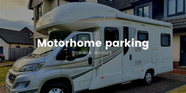 Can I park my motorhome on my driveway UK?