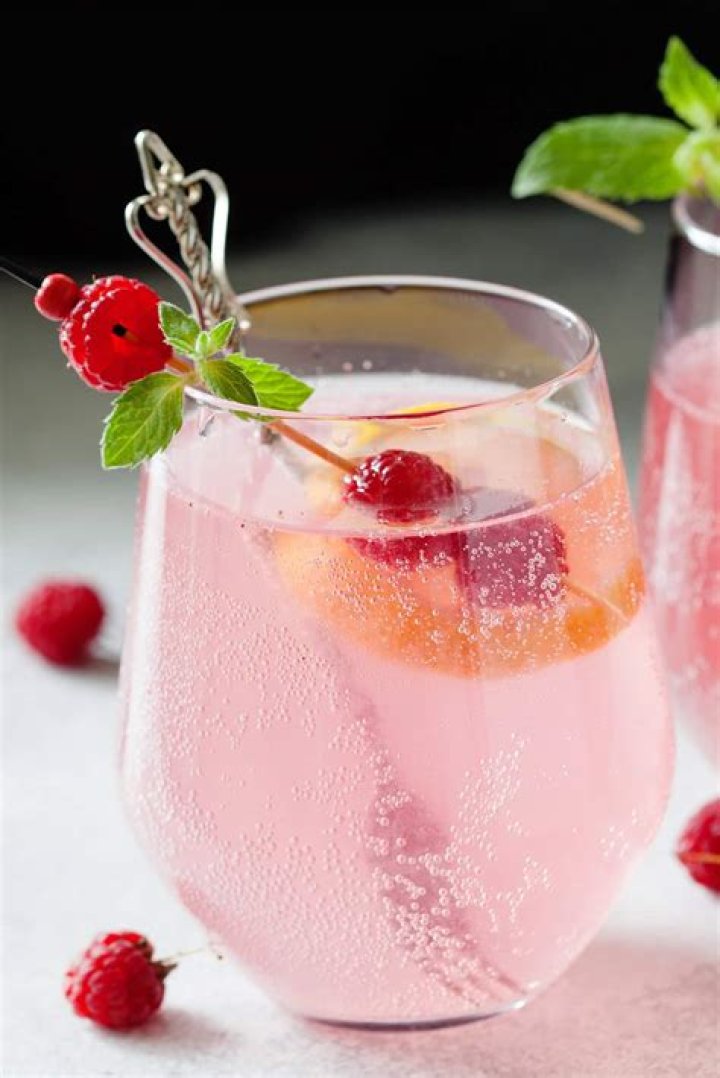 Do straight men drink rosé?