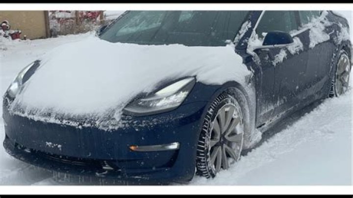 Do Teslas melt snow?
