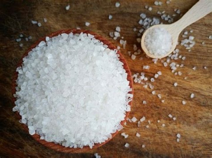 Does Epsom salt deter raccoons?