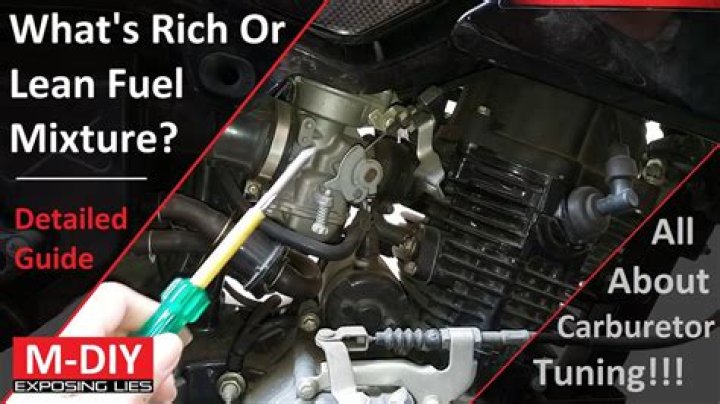 How do you fix a rich fuel mix on a motorcycle?