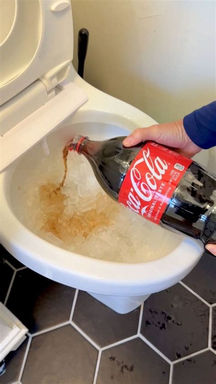 How does Coca Cola clean your toilet?