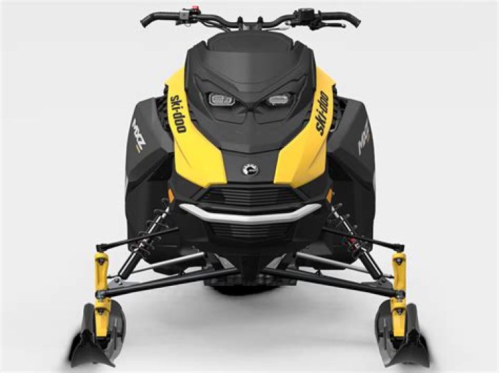 How fast does a Ski-Doo 600 go?