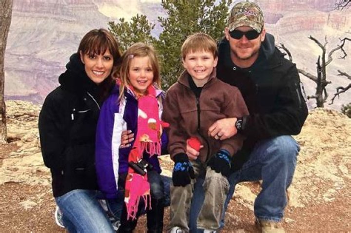 How old are Taya Kyles children now?
