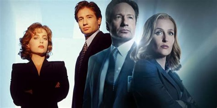 How old was Scully in season 1?