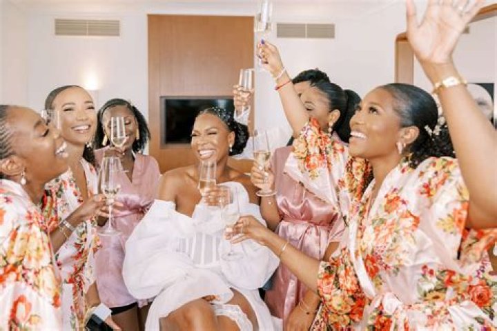 Who gets ready with the bride?