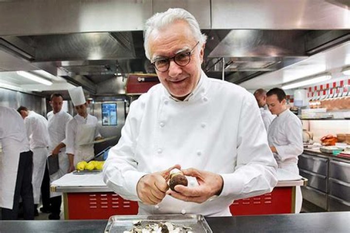 Who is No 1 chef in world?