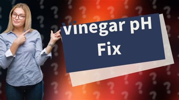 Will vinegar lower pH in pool?